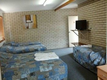 Emerald Tower Motor Inn Εξωτερικό φωτογραφία