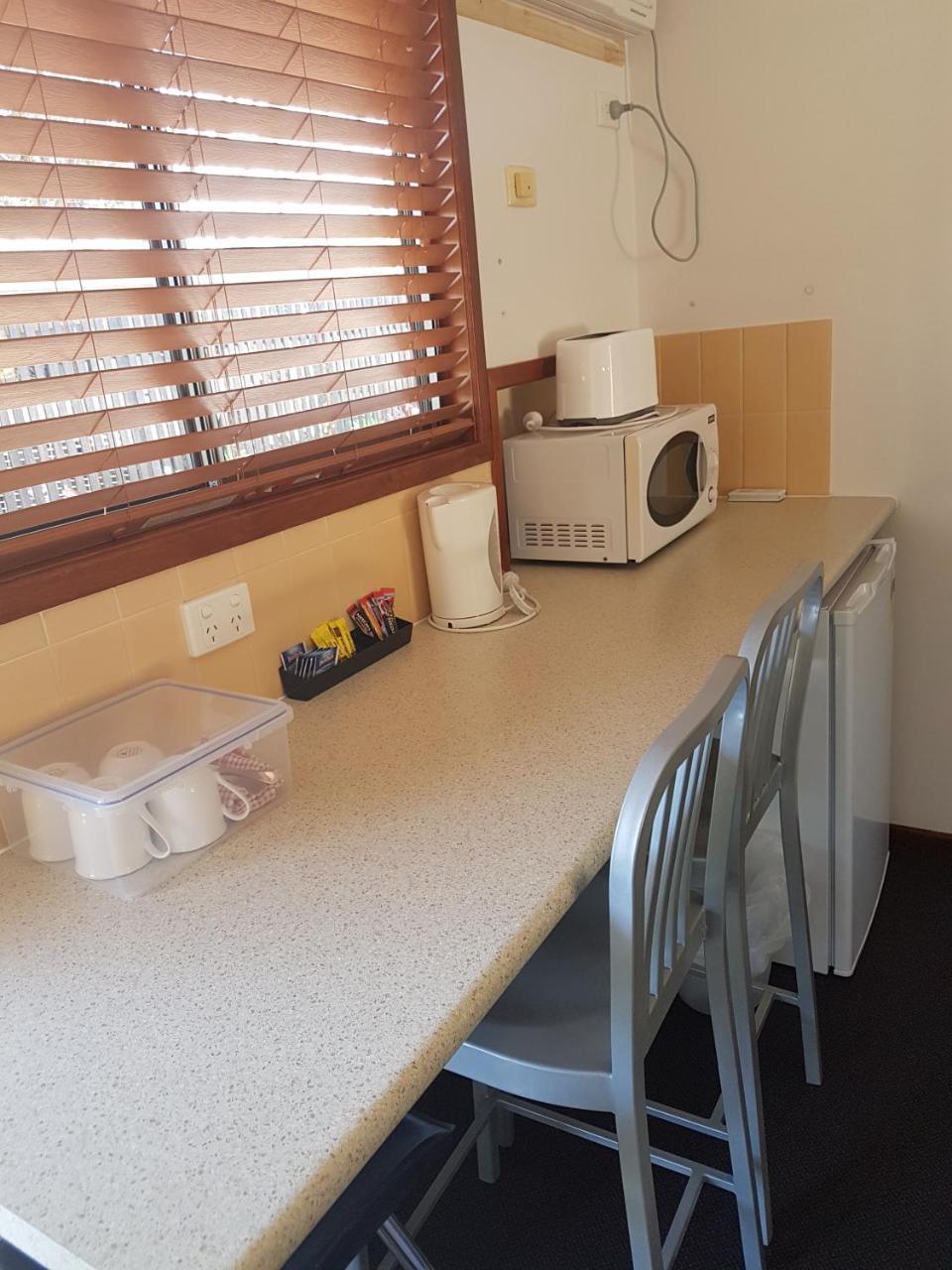 Emerald Tower Motor Inn Εξωτερικό φωτογραφία
